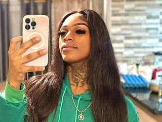 WebCAM of Badgirlgirl