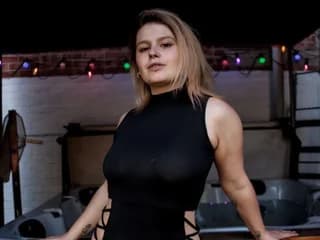 DelilahJynxBabestation WebCAM 