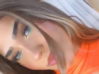 WebCAM di im_mishellbigass