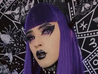 WebCAM of naomysatangirl